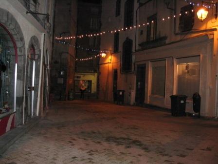 Zoom. Rue de l'ancien poids de ville